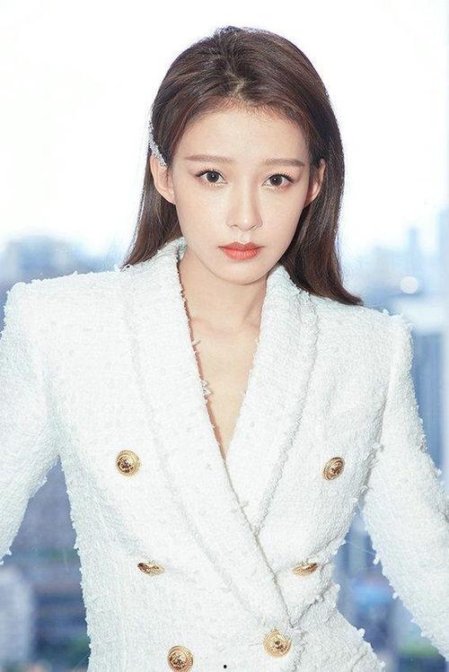 孙怡娱乐圈爆料,揭秘明星幕后真相 第3张 孙怡娱乐圈爆料,揭秘明星幕后真相 第3张